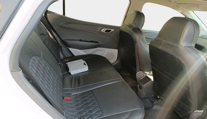 2024 Hyundai GRAND I10 NIOS SPORTZ 1.2 KAPPA VTVT, Petrol, Manual, 5,961 km, interior