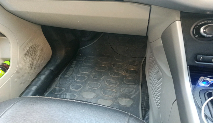 2018 Tata NEXON XM DIESEL, Diesel, Manual, 1,01,693 km, interior