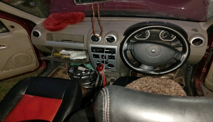 2010 Mahindra Renault Logan GLX 1.4, Petrol, Manual, 40,280 km, interior