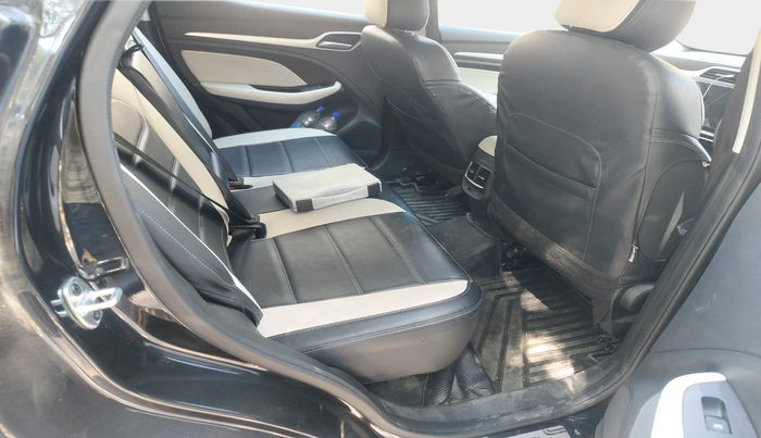 2024 MG ASTOR Select 1.5 MT, Petrol, Manual, 18,131 km, interior