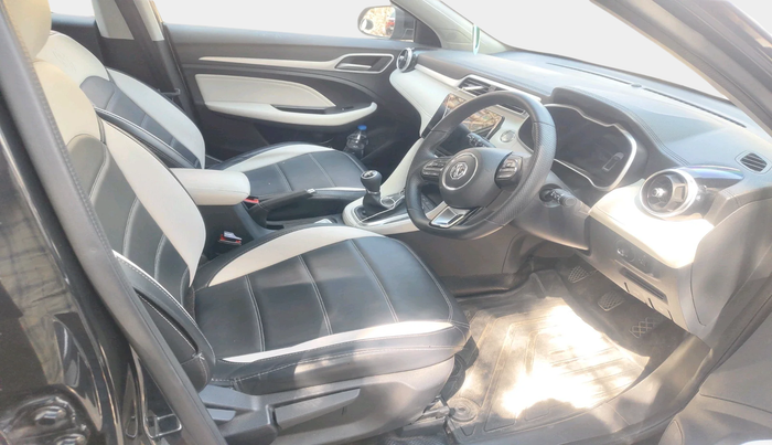 2024 MG ASTOR Select 1.5 MT, Petrol, Manual, 18,131 km, interior