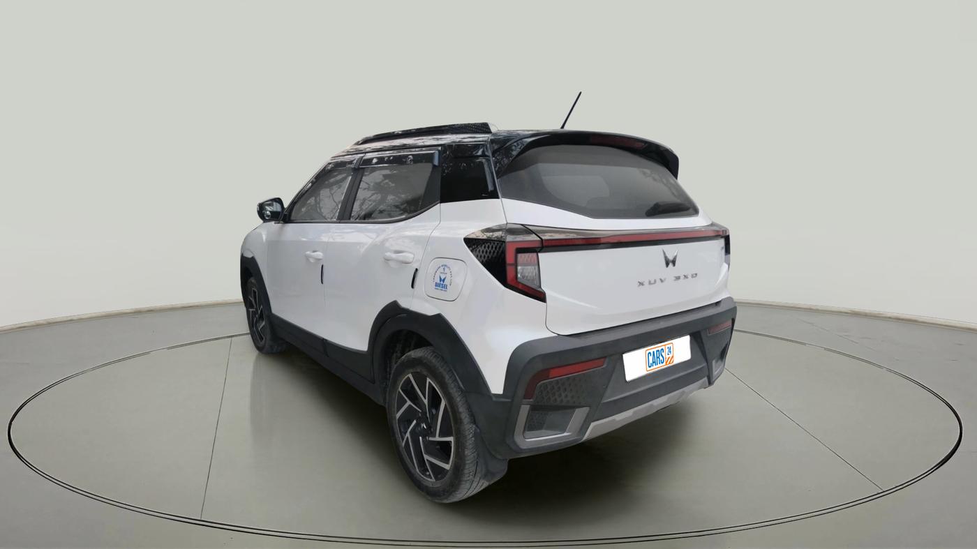 2025 Mahindra XUV 3XO AX7 1.5 Turbo Diesel, Diesel, Manual, 27,487 km, exterior