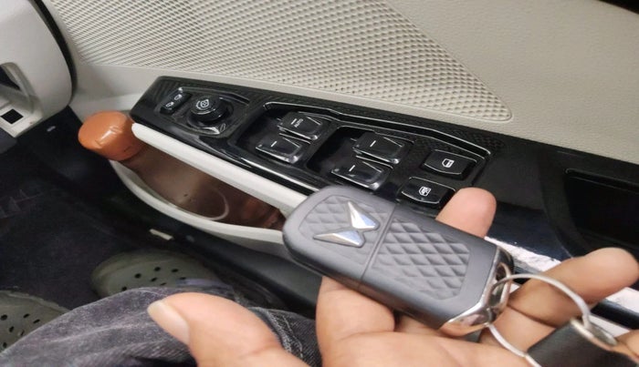 2025 Mahindra XUV 3XO AX7 1.5 Turbo Diesel, Diesel, Manual, 27,487 km, interior