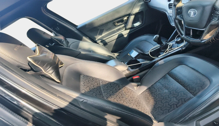 2022 Tata Harrier XZ PLUS 2.0L DARK EDITION, Diesel, Manual, 1,28,573 km, interior