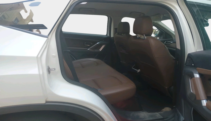 2019 Tata Harrier XZ 2.0L, Diesel, Manual, 51,123 km, interior