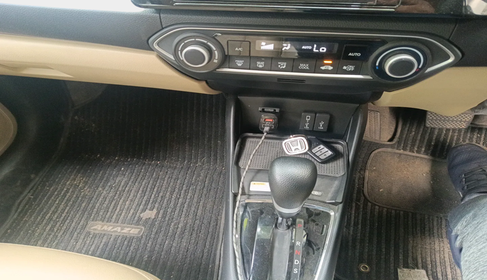 2024 Honda Amaze 1.2L I-VTEC VX CVT, Petrol, Automatic, 32,270 km, interior