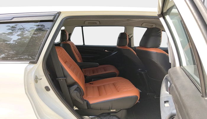 2022 Toyota Innova Crysta 2.4 G 7 STR, Diesel, Manual, 1,59,065 km, interior