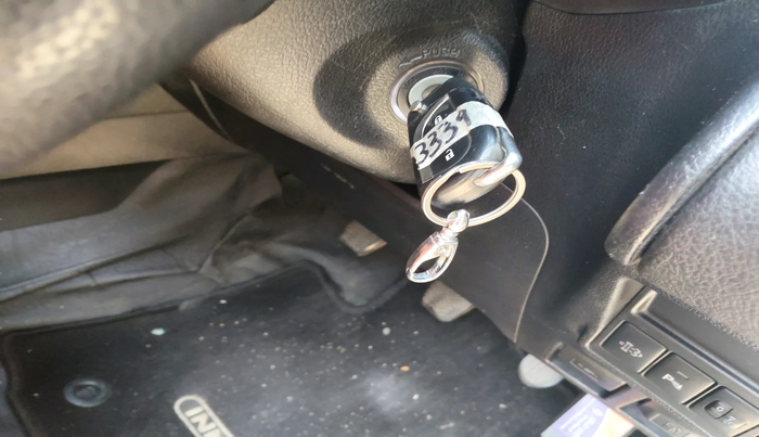 2022 Toyota Innova Crysta 2.4 G 7 STR, Diesel, Manual, 1,59,065 km, interior