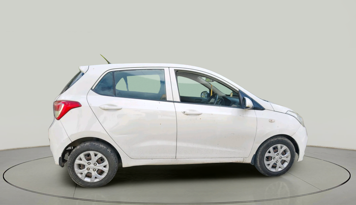 2015 Hyundai Grand i10 MAGNA 1.1 CRDI, Diesel, Manual, 1,30,311 km, exterior