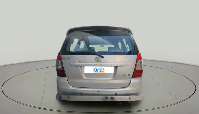 2013 Toyota Innova 2.5 GX 8 STR, Diesel, Manual, 2,50,762 km, exterior