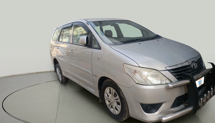 2013 Toyota Innova 2.5 GX 8 STR, Diesel, Manual, 2,50,762 km, exterior