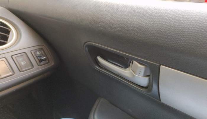 2011 Maruti Swift VDI, Diesel, Manual, 2,19,754 km, interior