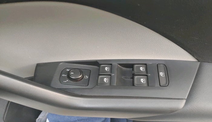 2021 Skoda KUSHAQ STYLE 1.0L TSI MT, Petrol, Manual, 54,552 km, interior