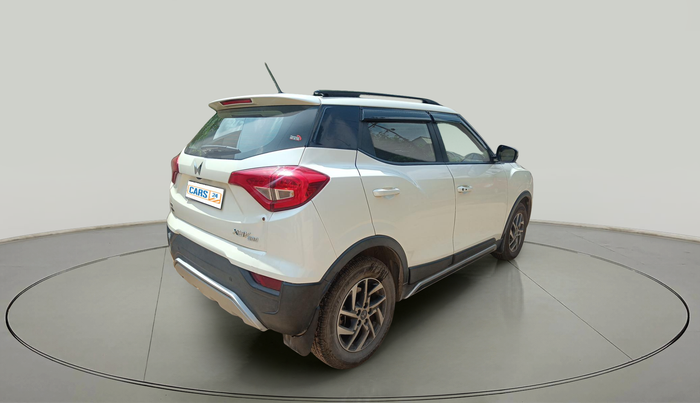 2023 Mahindra XUV300 W8 (O) 1.5 DIESEL AMT, Diesel, Automatic, 14,034 km, exterior