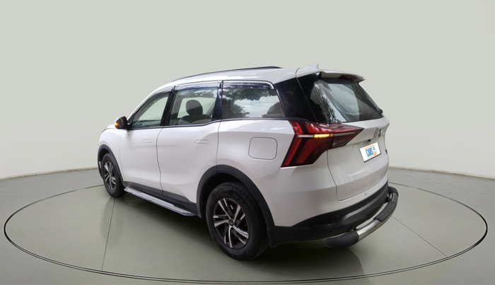 2022 Mahindra XUV700 AX 5 P MT 7 STR, Petrol, Manual, 21,365 km, exterior