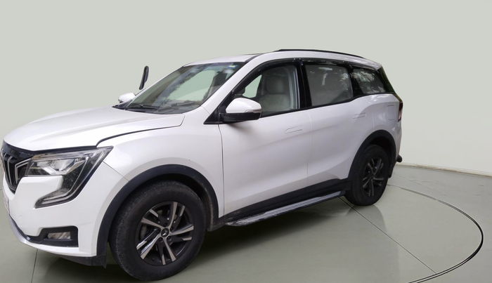 2022 Mahindra XUV700 AX 5 P MT 7 STR, Petrol, Manual, 21,365 km, exterior