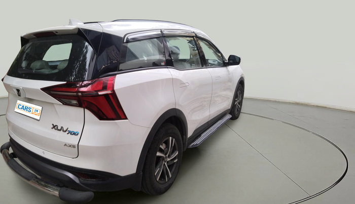 2022 Mahindra XUV700 AX 5 P MT 7 STR, Petrol, Manual, 21,365 km, exterior