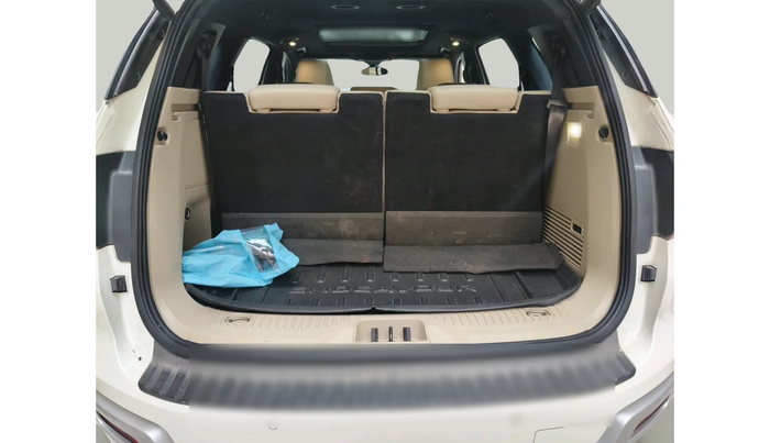 2019 Ford Endeavour TITANIUM PLUS 3.2 4X4 AT SUNROOF, Diesel, Automatic, 1,10,887 km, exterior