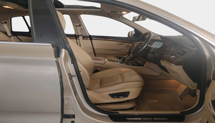 2011 BMW 5 Series 530D 3.0, Diesel, Automatic, 9,99,999 km, interior