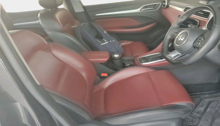 2022 MG ASTOR SAVVY 1.5 CVT S RED, Petrol, Automatic, 18,306 km, interior