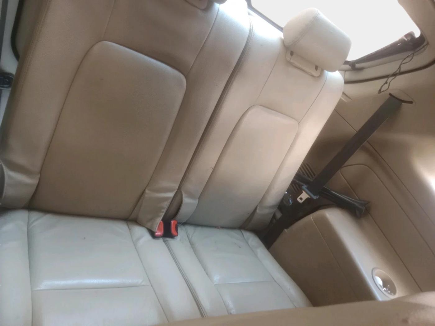 2010 Chevrolet Captiva LTZ AWD AT, Diesel, Automatic, 1,59,271 km, interior