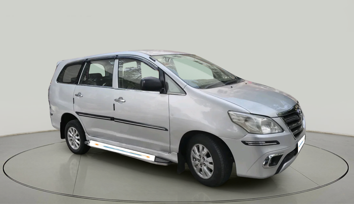 2014 Toyota Innova 2.5 VX 8 STR, Diesel, Manual, 2,35,450 km, exterior