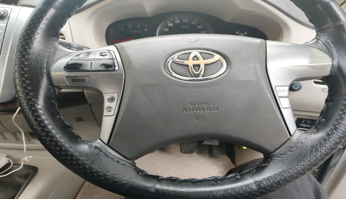 2014 Toyota Innova 2.5 VX 8 STR, Diesel, Manual, 2,35,450 km, interior