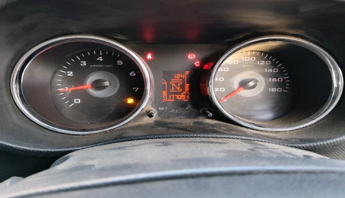 2016 Mahindra TUV300 T8, Diesel, Manual, 1,77,091 km, interior