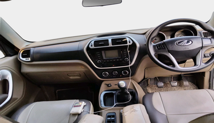 2016 Mahindra TUV300 T8, Diesel, Manual, 1,77,091 km, interior