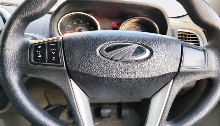 2016 Mahindra TUV300 T8, Diesel, Manual, 1,77,091 km, interior