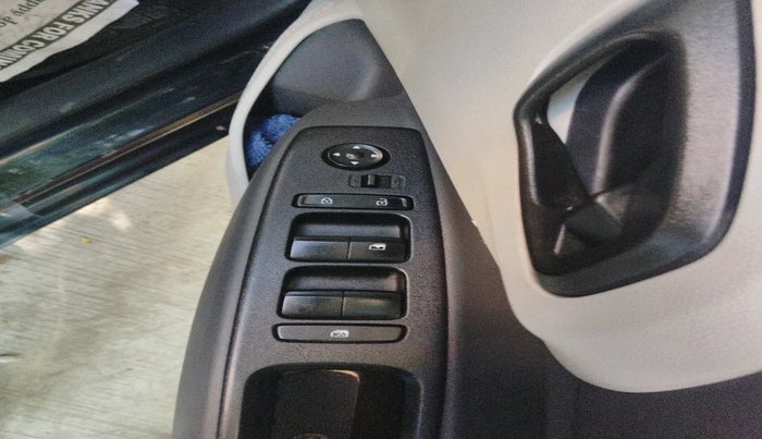 2025 Hyundai AURA S 1.2, Petrol, Manual, 15,388 km, interior