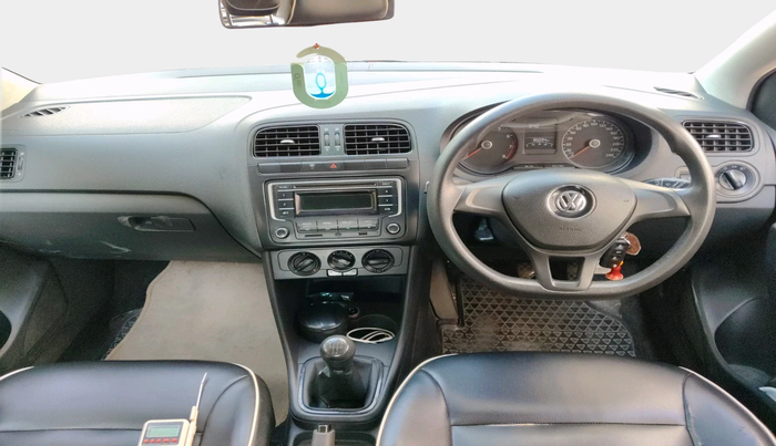 2014 Volkswagen Polo COMFORTLINE 1.2L, Petrol, Manual, 85,034 km, interior