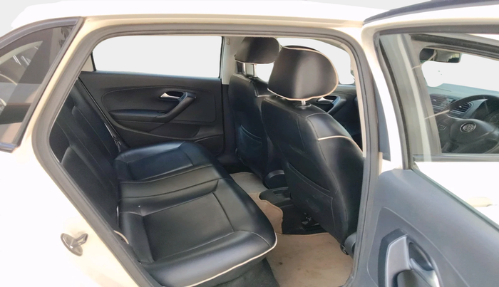 2014 Volkswagen Polo COMFORTLINE 1.2L, Petrol, Manual, 85,034 km, interior