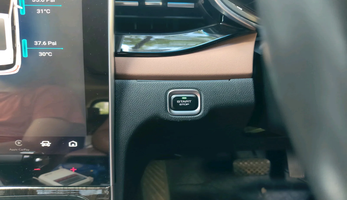 2023 MG HECTOR PLUS SHARP PRO 1.5 PETROL TURBO CVT 7 STR, Petrol, Automatic, 13,831 km, interior