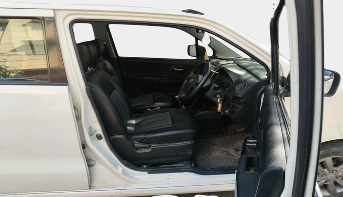2014 Maruti Wagon R Stingray VXI, Petrol, Manual, 31,358 km, interior