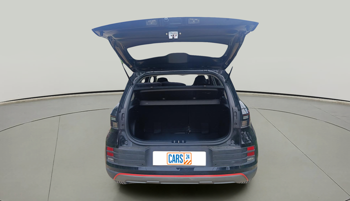 2024 Hyundai VENUE SX 1.2 PETROL, Petrol, Manual, 11,890 km, exterior