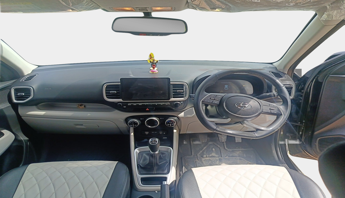 2024 Hyundai VENUE SX 1.2 PETROL, Petrol, Manual, 11,890 km, interior