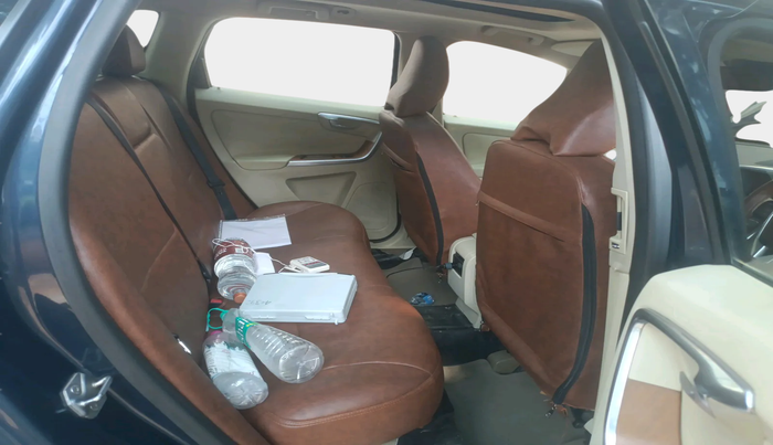 2016 Volvo XC 60 D5 Inscription, Diesel, Automatic, 1,35,056 km, interior