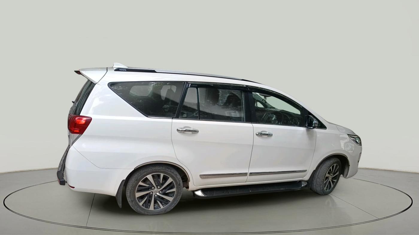 2023 Toyota Innova Crysta 2.4 ZX 7STR, Diesel, Manual, 49,727 km, exterior