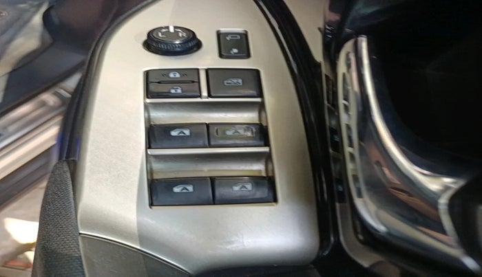 2023 Toyota Innova Crysta 2.4 ZX 7STR, Diesel, Manual, 49,727 km, interior
