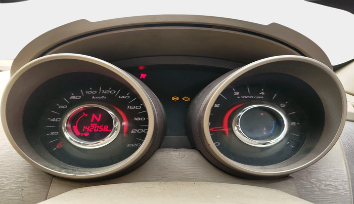 2012 Mahindra XUV500 W6, Diesel, Manual, 1,42,058 km, interior