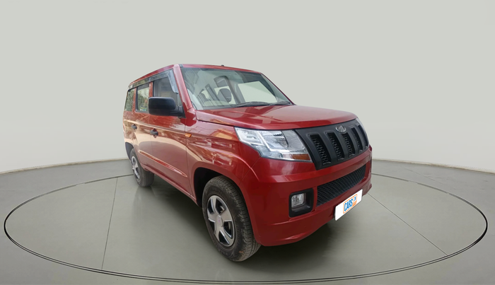 2018 Mahindra TUV300 T4 PLUS, Diesel, Manual, 1,01,200 km, exterior