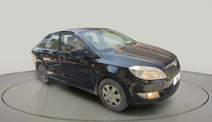 2013 Skoda Rapid AMBITION 1.6 TDI CR MT, Diesel, Manual, 1,58,038 km, exterior