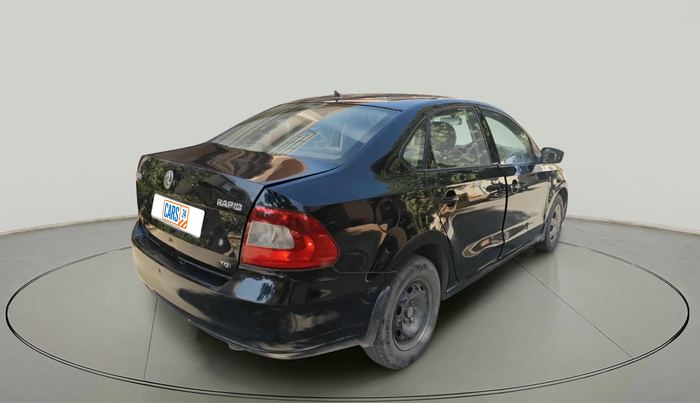 2013 Skoda Rapid AMBITION 1.6 TDI CR MT, Diesel, Manual, 1,58,038 km, exterior