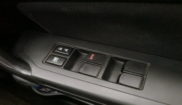 2020 Maruti Vitara Brezza VXI, Petrol, Manual, 63,949 km, interior