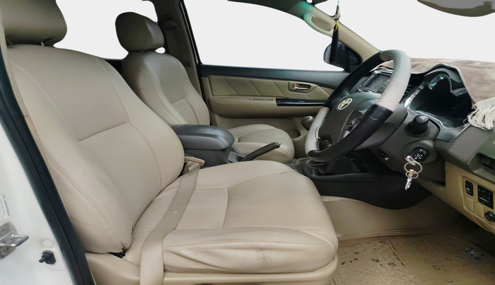 2012 Toyota Fortuner 3.0 4X4 MT, Diesel, Manual, 1,45,586 km, interior