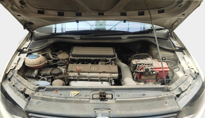 2013 Volkswagen Vento HIGHLINE PETROL AT, Petrol, Automatic, 66,728 km, exterior
