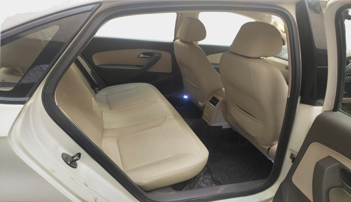 2013 Volkswagen Vento HIGHLINE PETROL AT, Petrol, Automatic, 66,728 km, interior