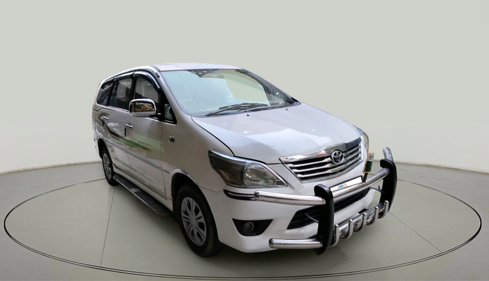 2013 Toyota Innova 2.5 G 7 STR, Diesel, Manual, 2,11,144 km, exterior
