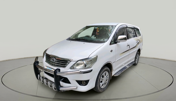 2013 Toyota Innova 2.5 G 7 STR, Diesel, Manual, 2,11,144 km, exterior